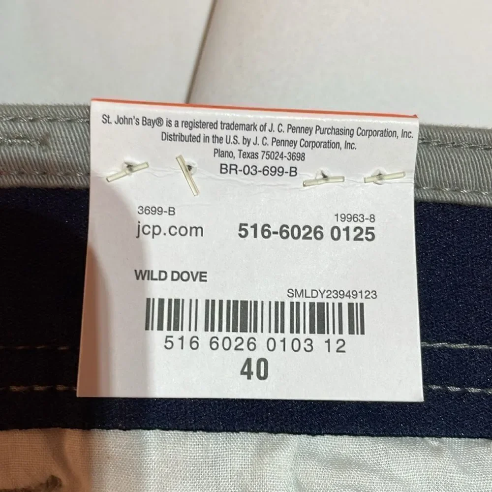 ST. JOHN’s BAY COMFORT STRETCH 10” MEN’s CARGO SHORT IN GRAY SIZE 40